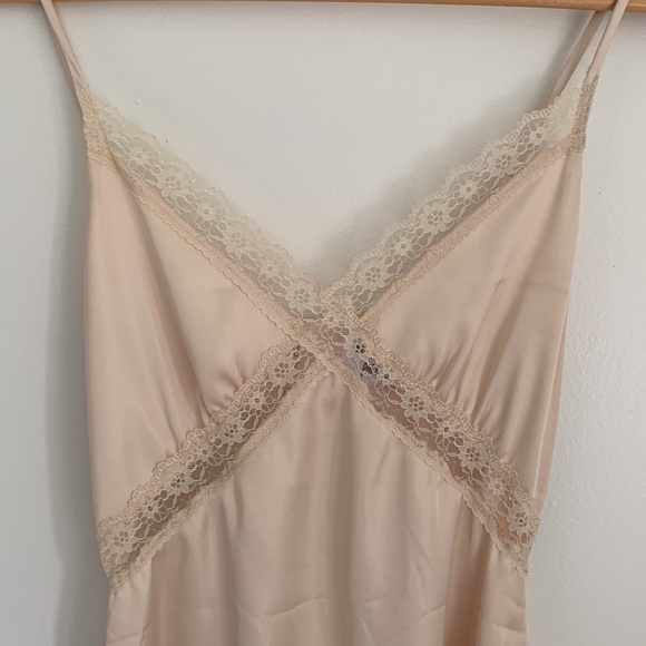 Princess Polly US Satin Dress in champagne - AZARLIAH MINI DRESS CHAMPAGNE - Picture 2 of 7